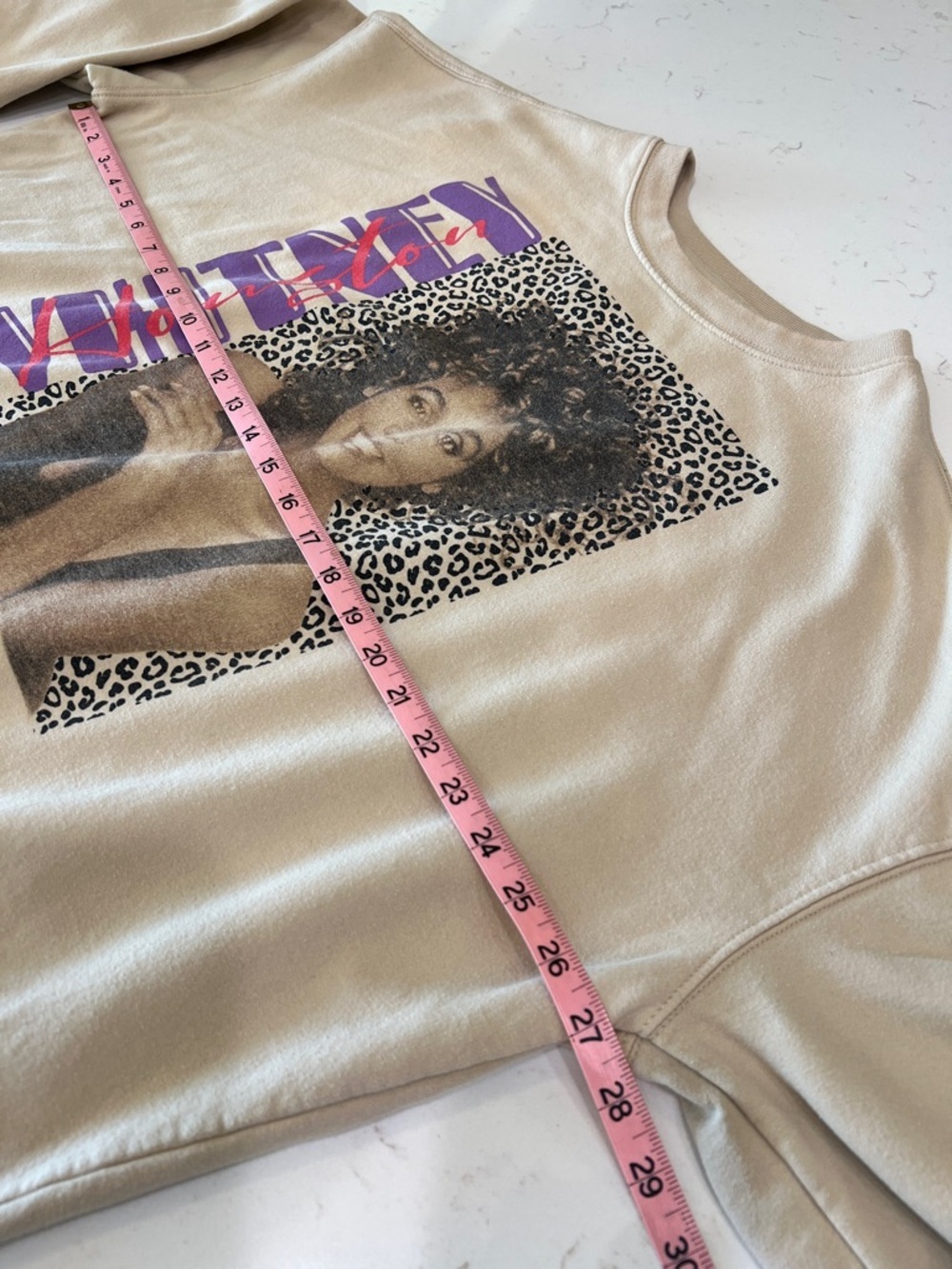 Whitney Houston Graphic Sweatshirt Leopard Print Photo Crewneck XL - Picture 6 of 9